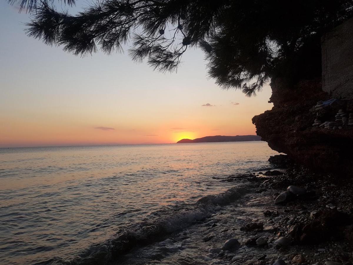 Spitaki Apartments Potos Dış mekan fotoğraf